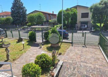 Porzione di casa Via Giacomo Matteotti, Mesero - foto 3