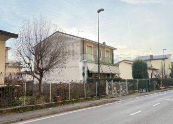 Villa Viale Piave, Pessano con Bornago - photo 14