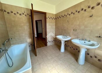 Four-room apartment Via Susa, Sant'Antonino di Susa - photo 21