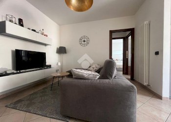 Three-room apartment via Puccini, Castelnovo di Sotto - photo 2