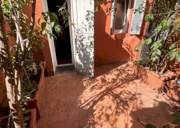Three-room apartment Bologna (neighborhood Centro Storico) - photo 2