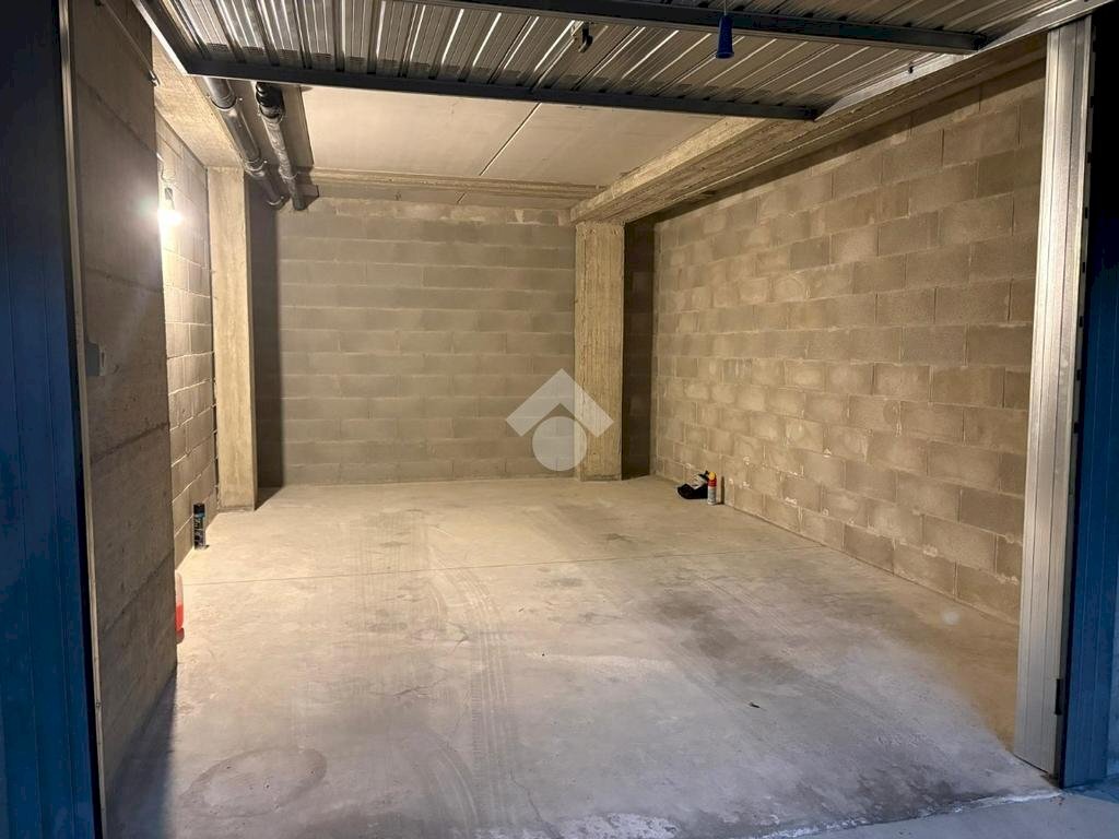 Box Via roma, La Loggia - foto 3
