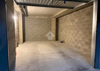 Box Via roma, La Loggia - foto 3