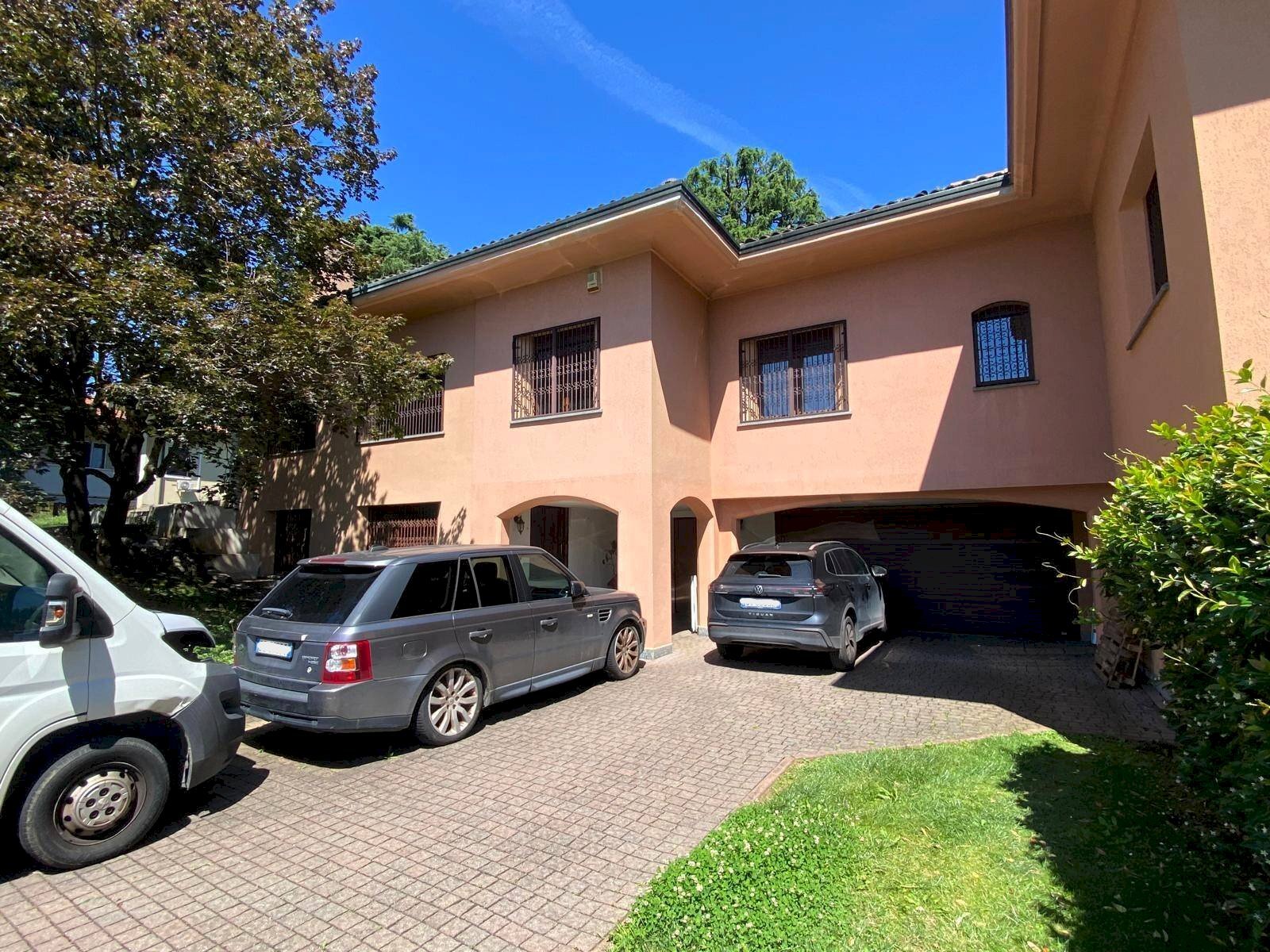 Foto 1 - Villa Via Vittorio Veneto
 
9, Lesmo - photo 1