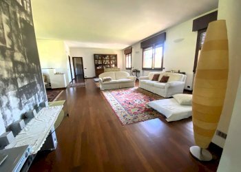 Foto 18 - Villa Via Vittorio Veneto
 
9, Lesmo - photo 18