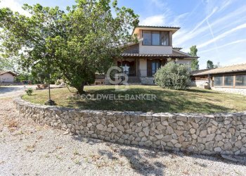 Foto 2 - Villa Via del Castagno
 
7, Manziana - foto 2