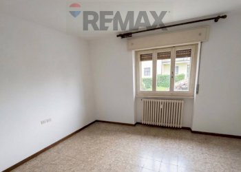 Stanza vuota - Apartment VIA SAN ANTONIO
 
5, Casalzuigno - photo 18
