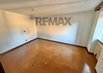 Stanza vuota - Appartamento VIA SAN ANTONIO
 
5, Casalzuigno - foto 4
