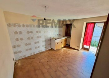 Stanza vuota - Appartamento VIA SAN ANTONIO
 
5, Casalzuigno - foto 5