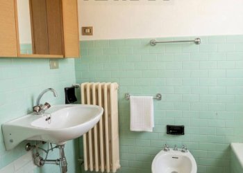 Bagno - Bilocale VIA SAN ANTONIO
 
5, Casalzuigno - foto 5