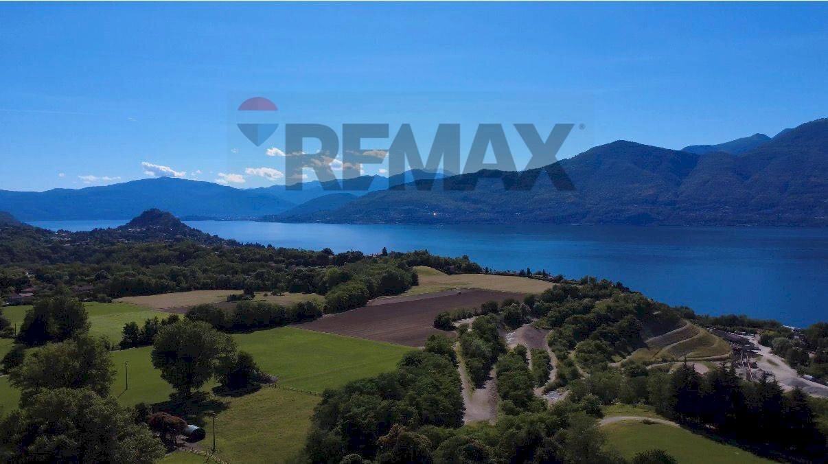 Vista delle montagne - Three-room apartment via Trieste
73, Brezzo di Bedero - photo 2