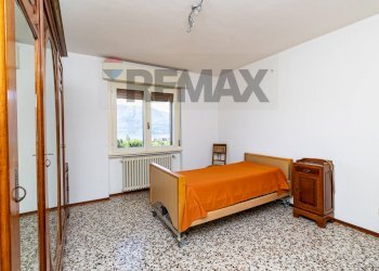 Camera / camera da letto - Three-room apartment via Trieste
 
73, Brezzo di Bedero - photo 14