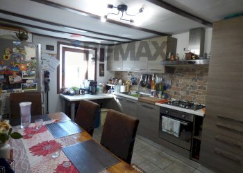 Cucina - Semi-detached house Trento
 
1, Brezzo di Bedero - photo 7