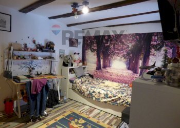 Camera / camera da letto - Semi-detached house Trento
 
1, Brezzo di Bedero - photo 13