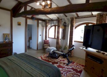 Camera / camera da letto - Semi-detached house Trento
 
1, Brezzo di Bedero - photo 17