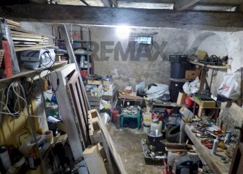 Dispensa di stoccaggio - Semi-detached house Trento
 
1, Brezzo di Bedero - photo 25