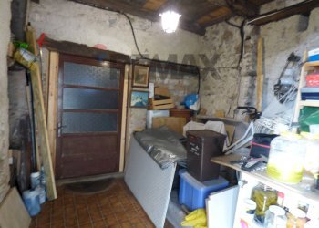 Dispensa di stoccaggio - Semi-detached house Trento
 
1, Brezzo di Bedero - photo 26