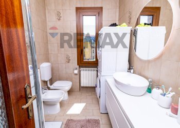 Bagno - Appartamento Via Zoni
 
30, Lavena Ponte Tresa - foto 14