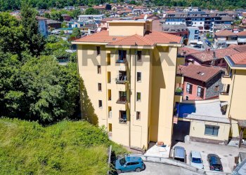 Edificio all\'aperto - Appartamento Via Zoni
 
30, Lavena Ponte Tresa - foto 16