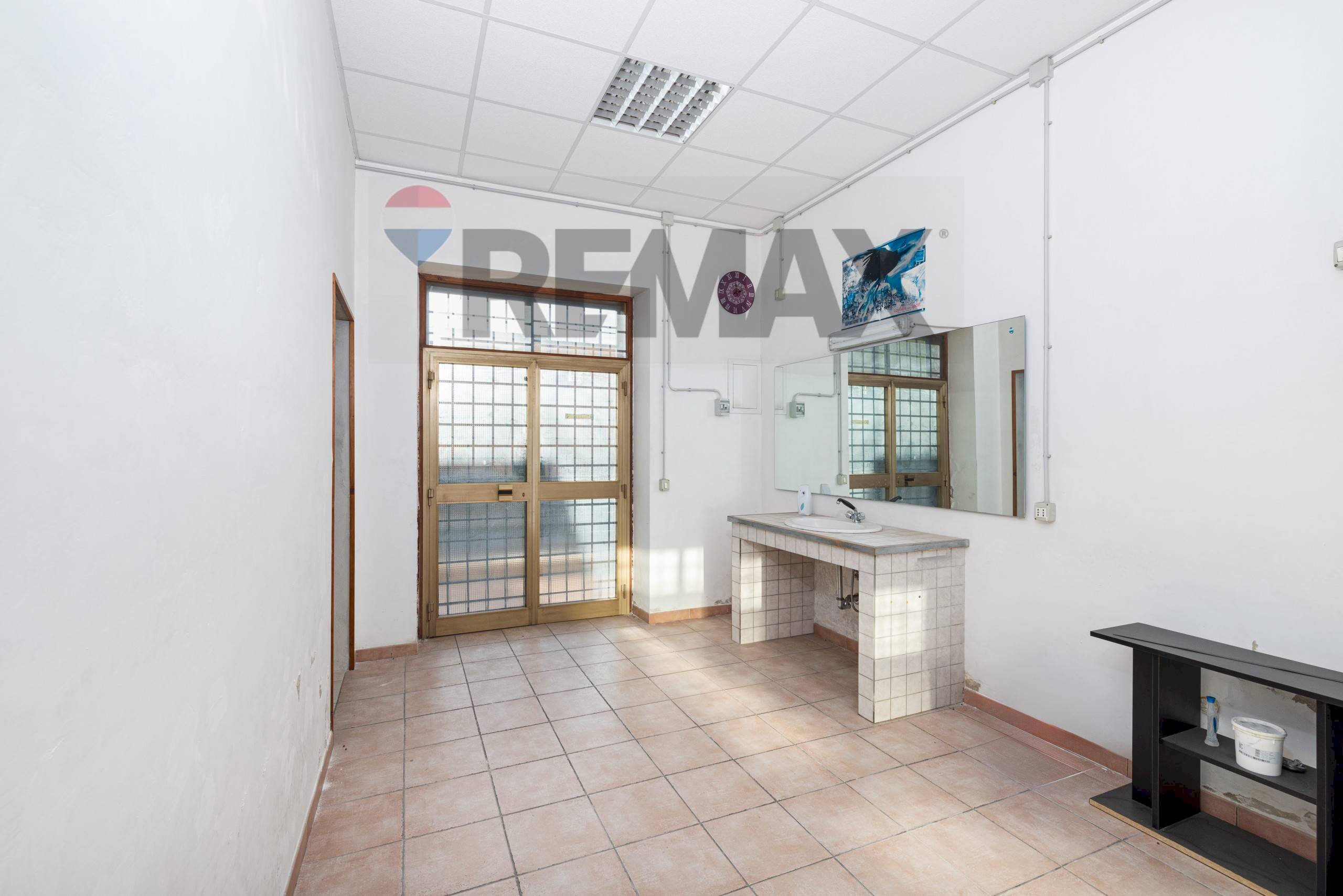 Stanza vuota - Magazzino via filippo turati
 
46, Monterotondo - foto 3