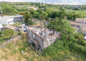 Casa all\'aperto - Casa indipendente Via Vidalba
 
7, Castiglione di Sicilia - foto 6