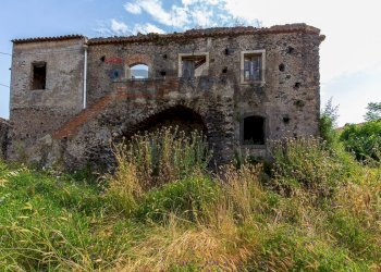 Casa all\'aperto - Casa indipendente Via Vidalba
 
7, Castiglione di Sicilia - foto 13
