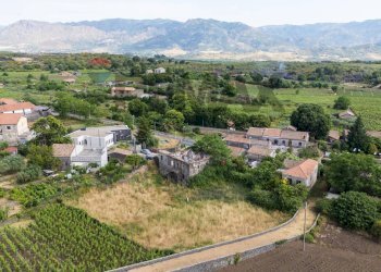 Vista delle montagne - Casa indipendente Via Vidalba
 
7, Castiglione di Sicilia - foto 32