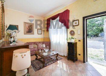 Soggiorno - Villa Via Delle Ginestre
 
61, Pedara - photo 20