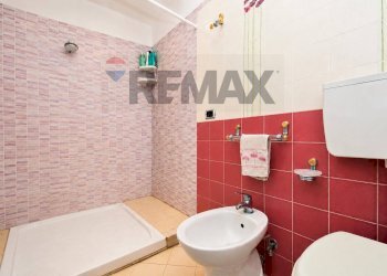 Bagno - Villa Via Delle Ginestre
 
61, Pedara - photo 30