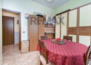 Sala da pranzo - Villa Via Delle Ginestre
 
61, Pedara - photo 32