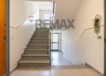 Scale - Four-room apartment Via Giuseppe Leonardi
 
11, Aci Catena - photo 6