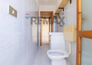 Bagno - Four-room apartment Via Giuseppe Leonardi
 
11, Aci Catena - photo 13