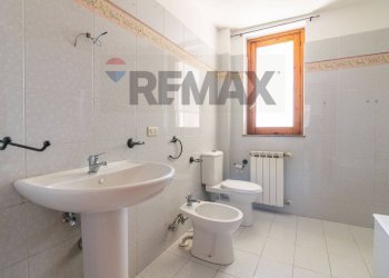 Bagno - Four-room apartment Via Giuseppe Leonardi
 
11, Aci Catena - photo 16
