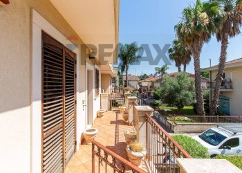 Balcone - Appartamento VIA VINCENZO BELLINI
 
10, Valverde - foto 10