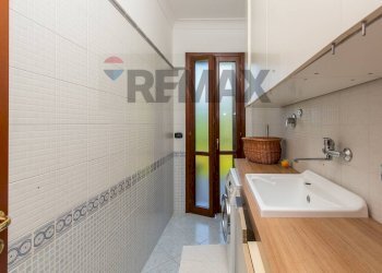 Bagno - Appartamento VIA VINCENZO BELLINI
 
10, Valverde - foto 20