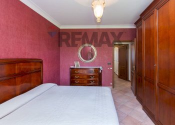 Camera / camera da letto - Appartamento VIA VINCENZO BELLINI
 
10, Valverde - foto 27