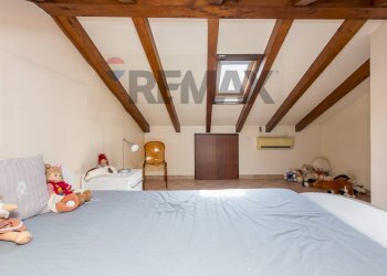 Camera / camera da letto - Appartamento VIA VINCENZO BELLINI
 
10, Valverde - foto 43