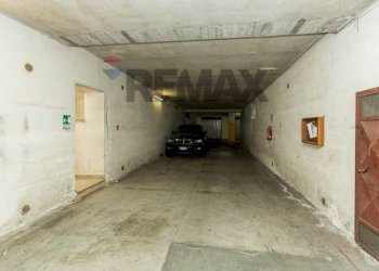 Parcheggio - Appartamento VIA VINCENZO BELLINI
 
10, Valverde - foto 47