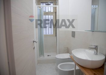 Bagno - Apartment via Basile
 
6, Catania - photo 12