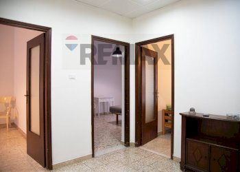 Hall / corridoio - Apartment via Basile
 
6, Catania - photo 21