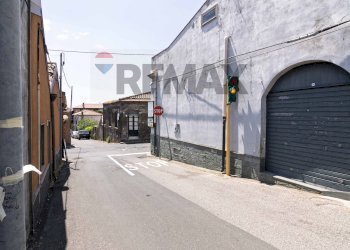 Edificio all\'aperto - Casa indipendente Via Monti Rossi
 
3, Nicolosi - foto 19