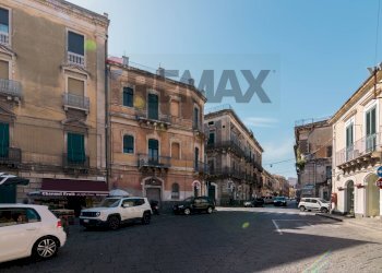 Edificio all\'aperto - Casa semi indipendente Via lettighieri
 
23, Acireale - foto 26