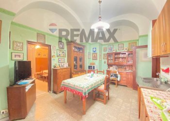 Sala da pranzo - Casa semi indipendente Via Cordai
 
24, Catania - foto 2