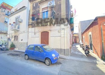 Edificio all\'aperto - Casa semi indipendente Via Cordai
 
24, Catania - foto 26
