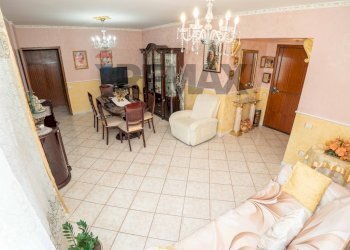 Sala da pranzo - Trilocale Viale San Teodoro
 
7, Catania - foto 13
