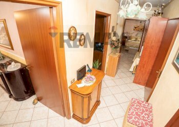 Hall / corridoio - Trilocale Viale San Teodoro
 
7, Catania - foto 26