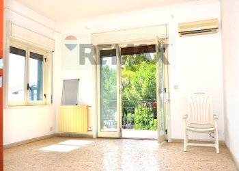 Stanza vuota - Appartamento Via Vincenzo Bellini
 
108, Sant'Agata Li Battiati - foto 19