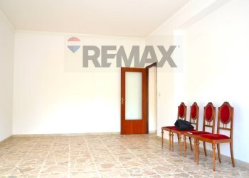Stanza vuota - Appartamento Via Vincenzo Bellini
 
108, Sant'Agata Li Battiati - foto 22