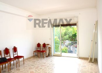Stanza vuota - Appartamento Via Vincenzo Bellini
 
108, Sant'Agata Li Battiati - foto 23