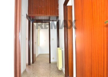 Hall / corridoio - Appartamento Via Vincenzo Bellini
 
108, Sant'Agata Li Battiati - foto 24